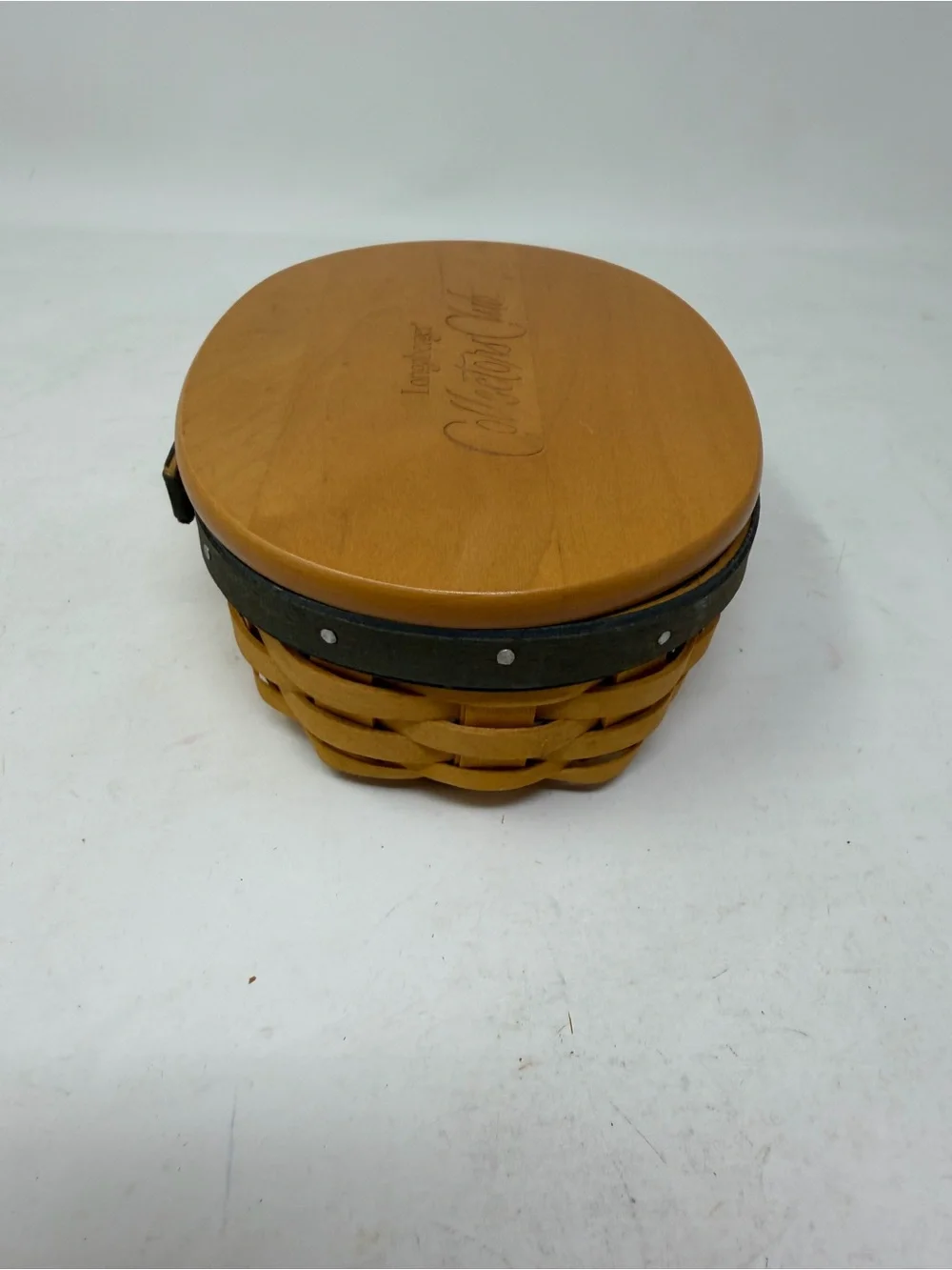Longaberger 2001 Collectors Club Harmony Basket No 5 Lid Protector